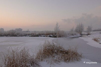 DSC_9060a Pastelkleuren die alleen in de winter te zien zijn op deze momenten.