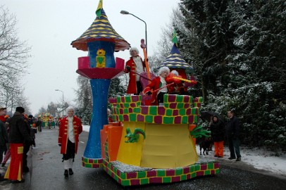 Carnaval dorplein 2010 061 Optocht Budel-Dorplein