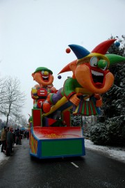 Carnaval dorplein 2010 171 Optocht Budel-Dorplein